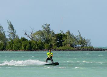 Partez faire du kitesurf à l'ile Maurice à Anse la Raie 