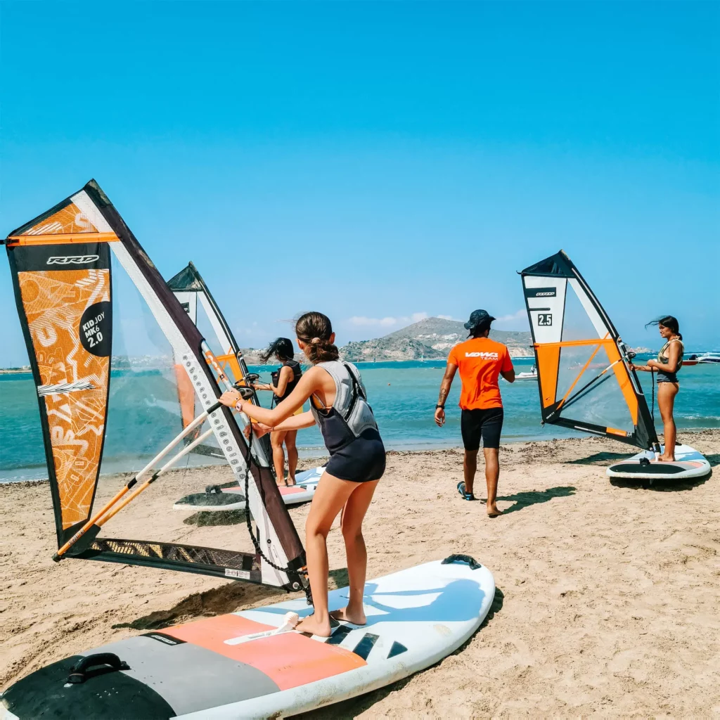 Naxos, Grèce apprentissage wind enfant famille